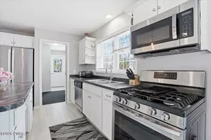 1011 Salem Pl, Lake Ariel, PA 18436 - Photo 18