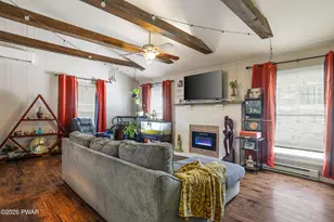 109 Stuart Pl, Bushkill, PA 18324 - Photo 12