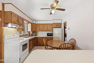 80 Clemen V Muller St, Beach Lake, PA 18405 - Photo 16