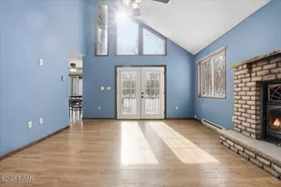 136 Evergreen Ct, Hawley, PA 18428 - Photo 10