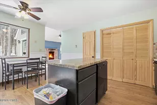 136 Evergreen Ct, Hawley, PA 18428 - Photo 20