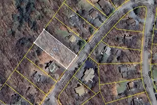 20 Ridgewood Cir, Lake Ariel, PA 18436 - Photo 1