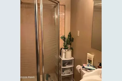 154 Roundhill Rd Road, Dingmans Ferry, PA 18328 - Photo 26