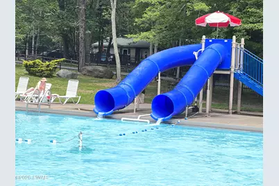 154 Roundhill Rd Road, Dingmans Ferry, PA 18328 - Photo 36