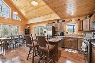 109 Lakeside Dr, Greentown, PA 18426 - Photo 24