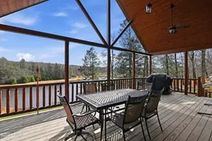 109 Lakeside Dr, Greentown, PA 18426 - Photo 4