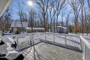 100 Forest Dr, Hawley, PA 18428 - Photo 6