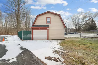 958 Main Street, Newfoundland, PA 18445 - Photo 6