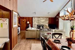 432 Maple Ridge Dr, Lords Valley, PA 18428 - Photo 14