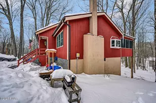 296 Chestnuthill Dr, Lake Ariel, PA 18436 - Photo 52