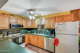 296 Chestnuthill Dr, Lake Ariel, PA 18436 - Photo 14