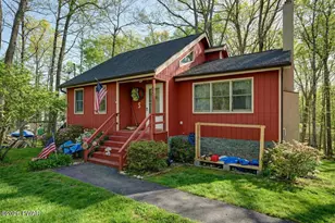 296 Chestnuthill Dr, Lake Ariel, PA 18436 - Photo 1