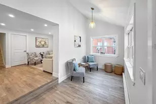 132 E Balsam Rd, Greentown, PA 18426 - Photo 4