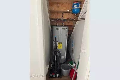 8407 Porcupine Drive, Tobyhanna, PA 18466 - Photo 18