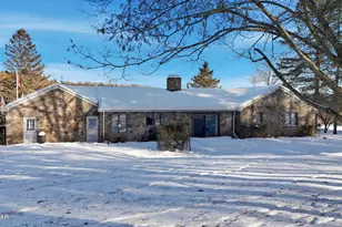 28 Valentine Dr, Hawley, PA 18428 - Photo 6