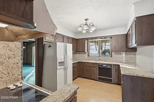 28 Valentine Dr, Hawley, PA 18428 - Photo 32