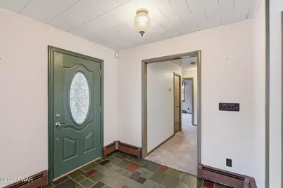 28 Valentine Drive, Hawley, PA 18428 - Photo 16