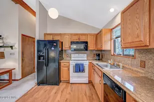 2988 Wedge Dr, Lake Ariel, PA 18436 - Photo 14