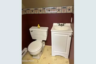 569 Easton Turnpike, Lake Ariel, PA 18436 - Photo 16