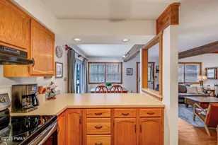 1055 Mountain Top Dr, Lake Ariel, PA 18436 - Photo 18