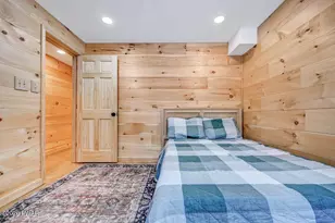 1055 Mountain Top Dr, Lake Ariel, PA 18436 - Photo 52