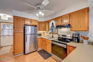 1055 Mountain Top Dr, Lake Ariel, PA 18436 - Photo 14