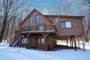 88 S Fairway Dr, Lake Ariel, PA 18436 - Photo 1