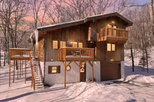 404 Canoe Brook Dr, Lords Valley, PA 18428 - Photo 1