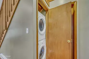 37 Parkwood Dr, Lakeville, PA 18436 - Photo 16