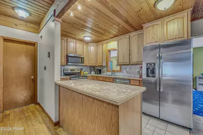 37 Parkwood Drive, Lakeville, PA 18436 - Photo 10