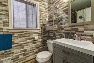 6030 Boardwalk Dr, Tobyhanna, PA 18466 - Photo 8