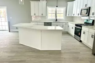 191 Conashaugh Trl, Milford, PA 18337 - Photo 4