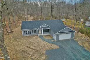 191 Conashaugh Trl, Milford, PA 18337 - Photo 2