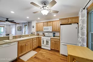 53 White Tail Ln, Lake Ariel, PA 18436 - Photo 16