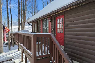 139 Lakeview Dr W, Lake Ariel, PA 18436 - Photo 8