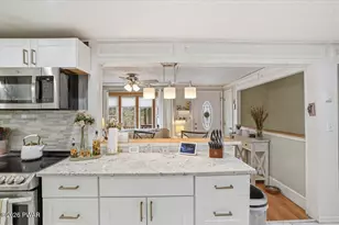 202 Fox Rd, Dingmans Ferry, PA 18328 - Photo 16