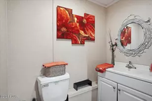 202 Fox Rd, Dingmans Ferry, PA 18328 - Photo 6