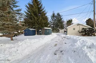 107 Circle Ln, Greentown, PA 18426 - Photo 14