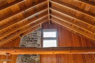 423 Sunset Forest Dr, Hawley, PA 18428 - Photo 6