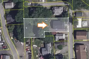 308 Bishop Ave, Hawley, PA 18428 - Photo 10