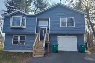 109 Rose Ln, Matamoras, PA 18336 - Photo 1