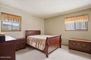 141 Inverhouse Rd, Henryville, PA 18332 - Photo 12