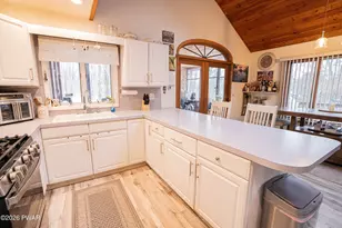 30 N Gate Ct S, Lake Ariel, PA 18436 - Photo 14