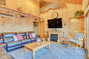 24 Lakeside Dr, Lakeville, PA 18438 - Photo 4