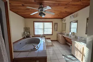 102 Longspur Ln, Lords Valley, PA 18428 - Photo 24