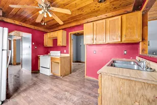 919 Sanderson Ave, Scranton, PA 18509 - Photo 8