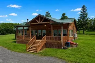 190 Garrity Rd, Hawley, PA 18428 - Photo 1