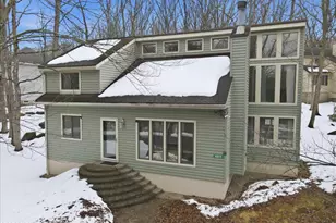 4217 Kenwood Terrace, East Stroudsburg, PA 18301 - Photo 1