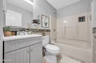 252 Greenbriar Cir, Tobyhanna, PA 18466 - Photo 16