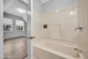 252 Greenbriar Cir, Tobyhanna, PA 18466 - Photo 24